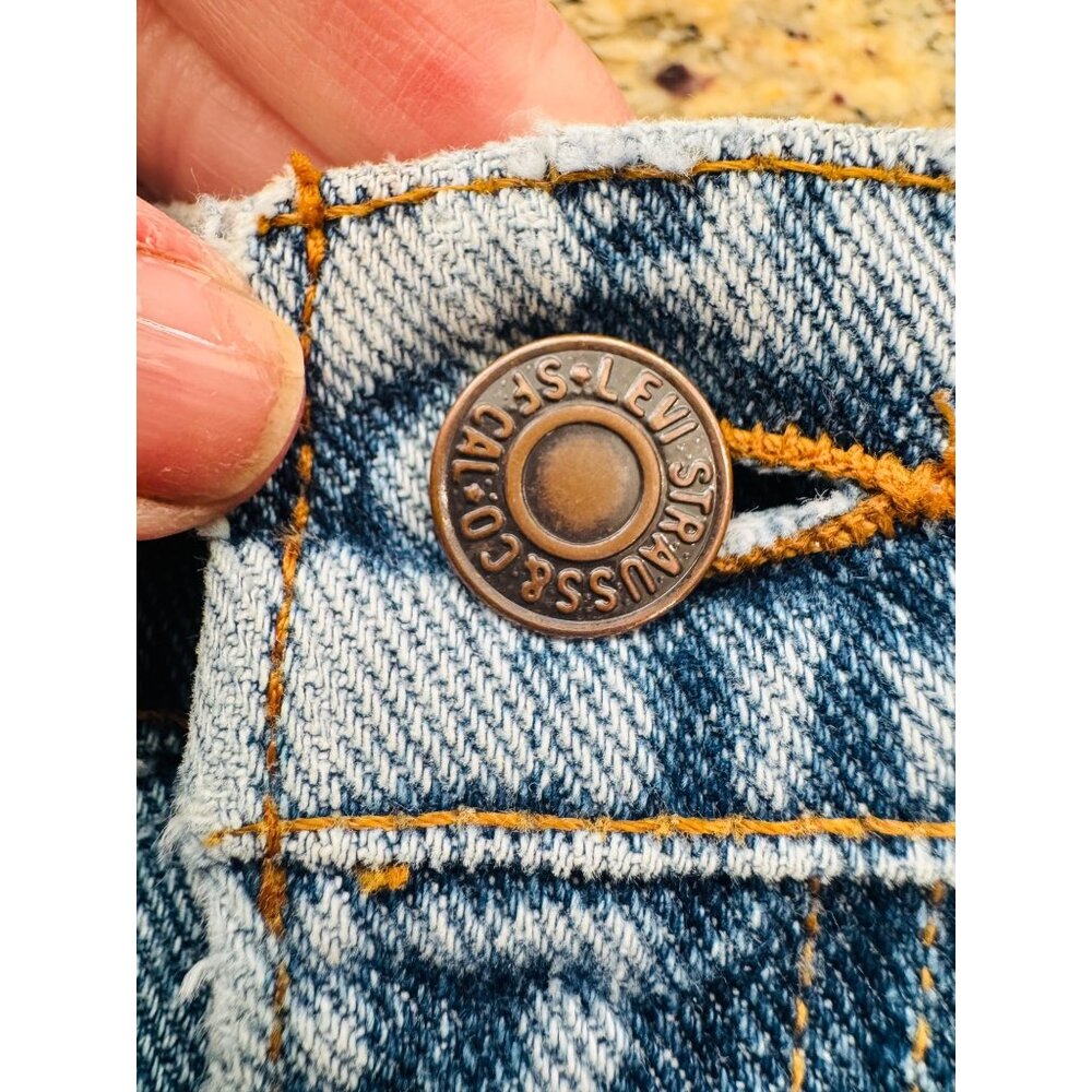 Vintage Levis 560 Mens Light Wash 90s Jeans W34 L32 Tapered Loose Fit USA Retro - Picture 6 of 10